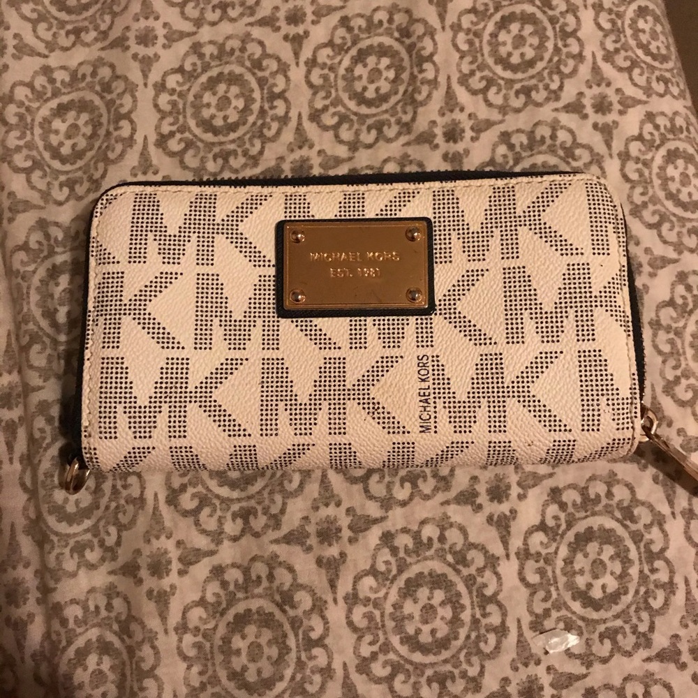 Micheal Kors wallet